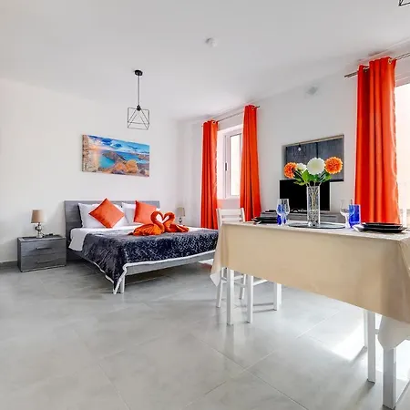 Modern Location Apartment Sliema